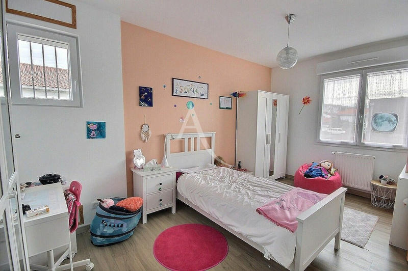 Maison - 192 m² - 7 pièces