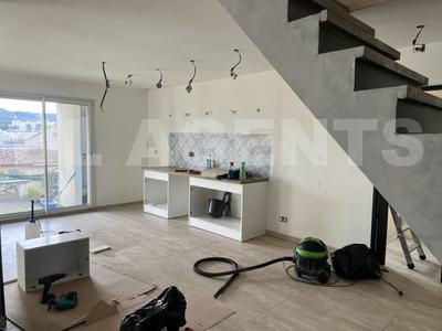 Maison - 122 m² - 6 pièces