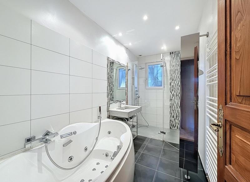 Maison - 161 m² - 7 pièces