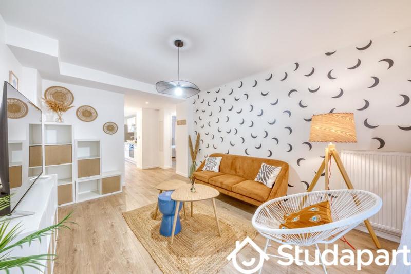 Chambre - 11 m² - 1 pièce