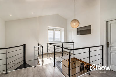 Maison contemporaine - 215 m² - 11 pièces