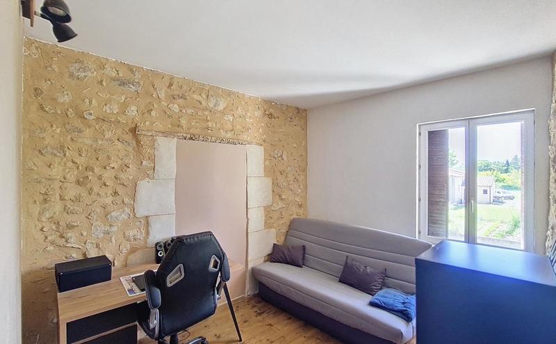 Mas - 340 m² - 7 pièces