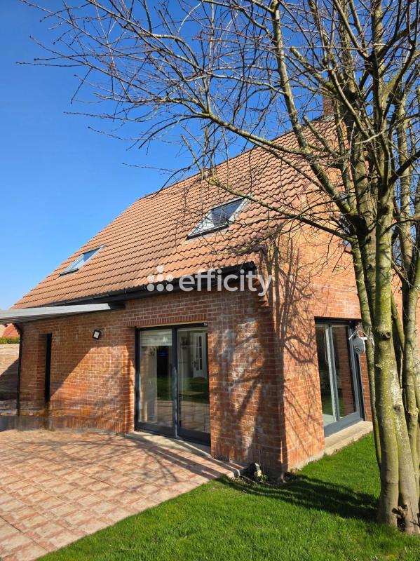 Maison - 140 m² - 8 pièces