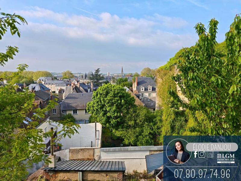 Maison - 215 m² - 7 pièces