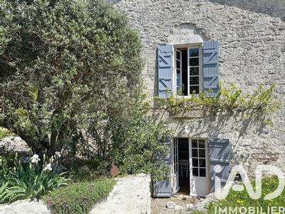 Maison de village - 260 m² - 8 pièces