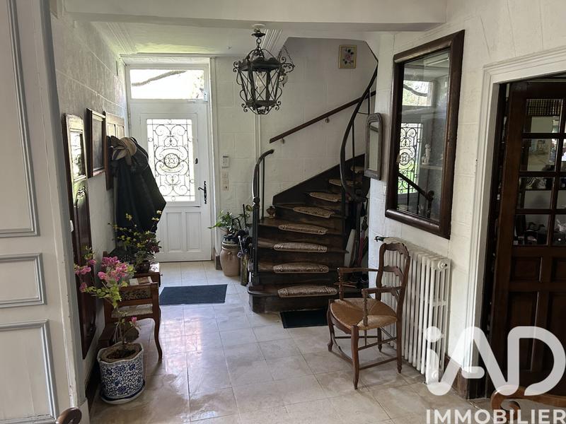 Maison - 281 m² - 10 pièces