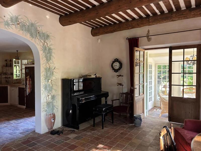 Maison - 195 m² - 6 pièces