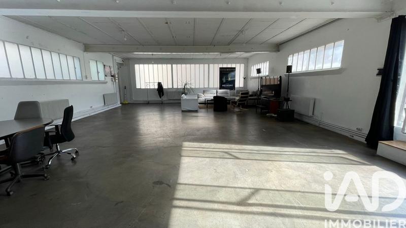 Loft - 245 m² - 5 pièces