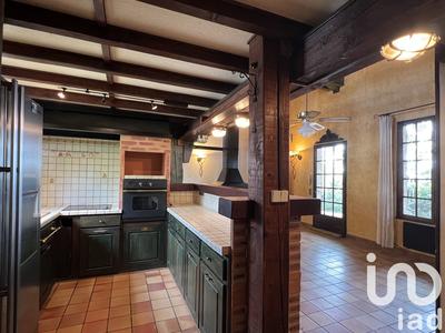 Maison - 143 m² - 5 pièces