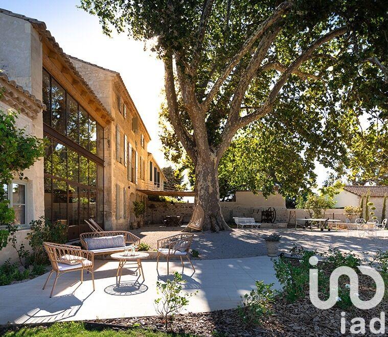 Maison - 360 m² - 10 pièces