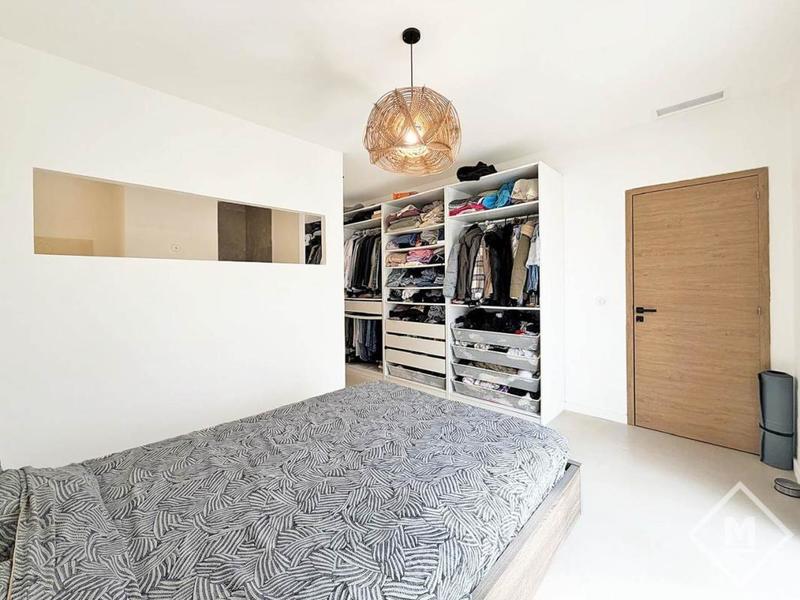 Moulin - 204 m² - 6 pièces