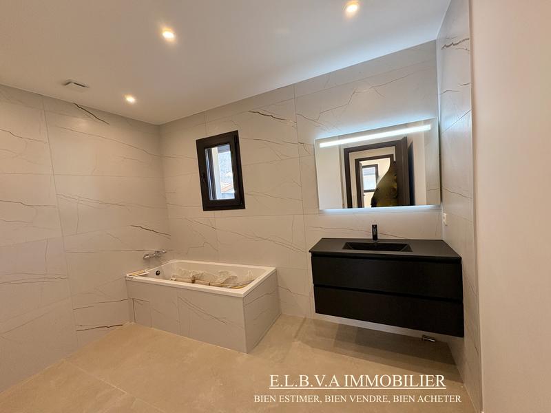 Maison contemporaine - 130 m² - 4 pièces