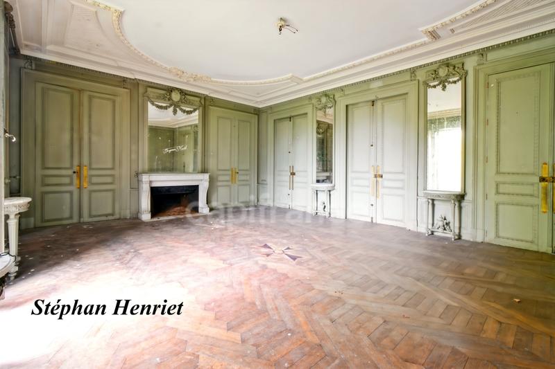 Maison de maîtres - 388 m² - 9 pièces