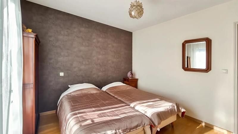 Maison - 204 m² - 8 pièces