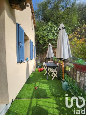 Maison - 97 m² - 5 pièces