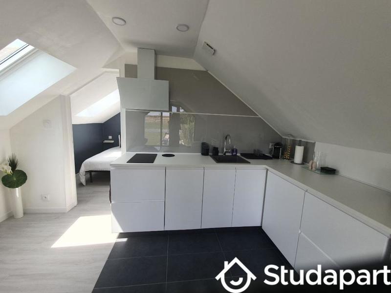 Chambre - 10 m² - 1 pièce