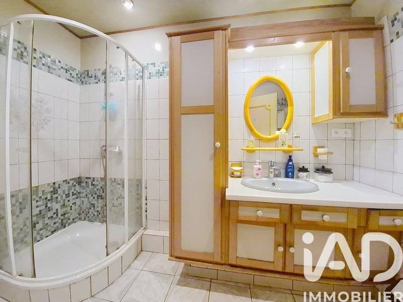 Maison - 102 m² - 5 pièces