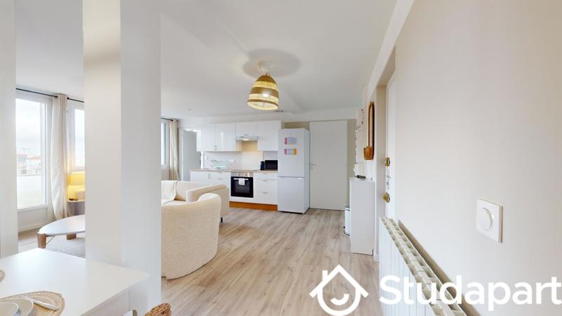 Chambre - 11 m² - 1 pièce