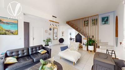 Maison - 137 m² - 6 pièces