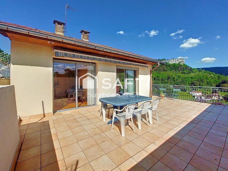 Maison - 179 m² - 9 pièces