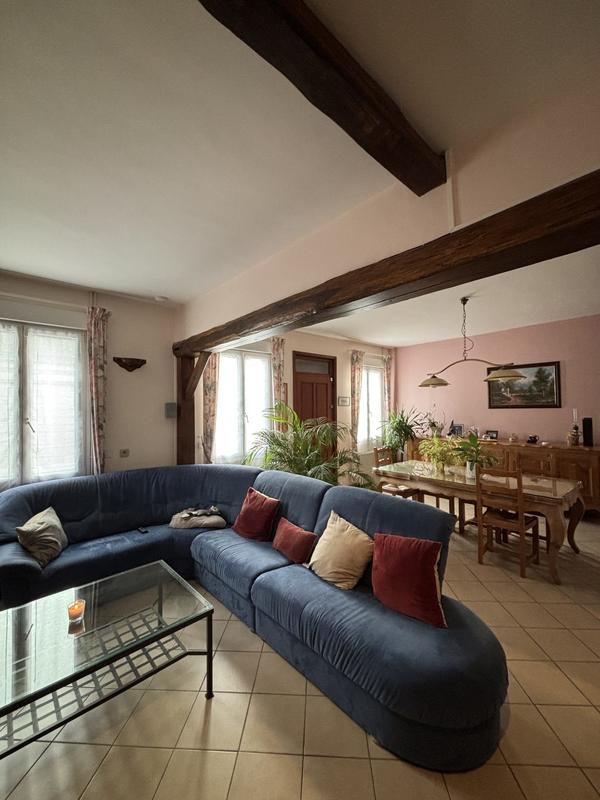 Maison - 166 m² - 7 pièces