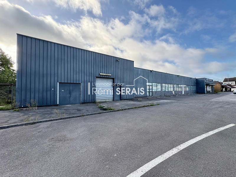 Local commercial - 1 080 m²