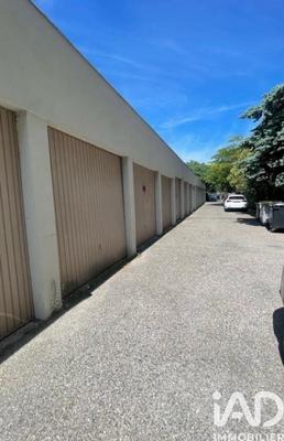 Parking - 14 m²