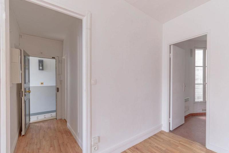 Studio - 40 m² - 1 pièce