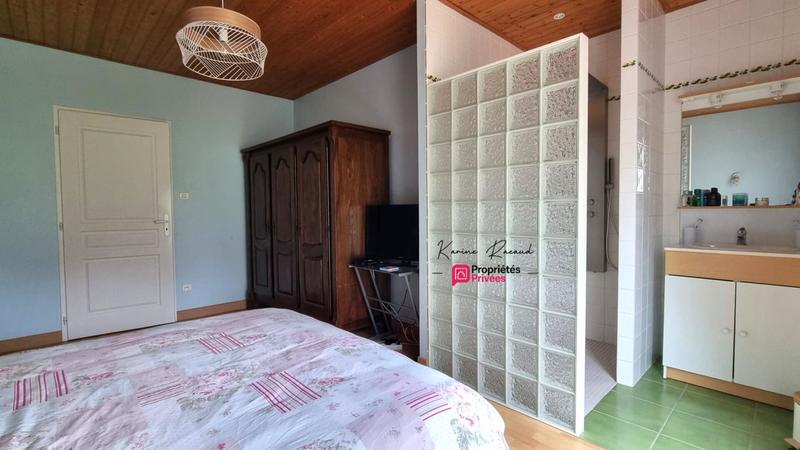 Maison - 185 m² - 8 pièces