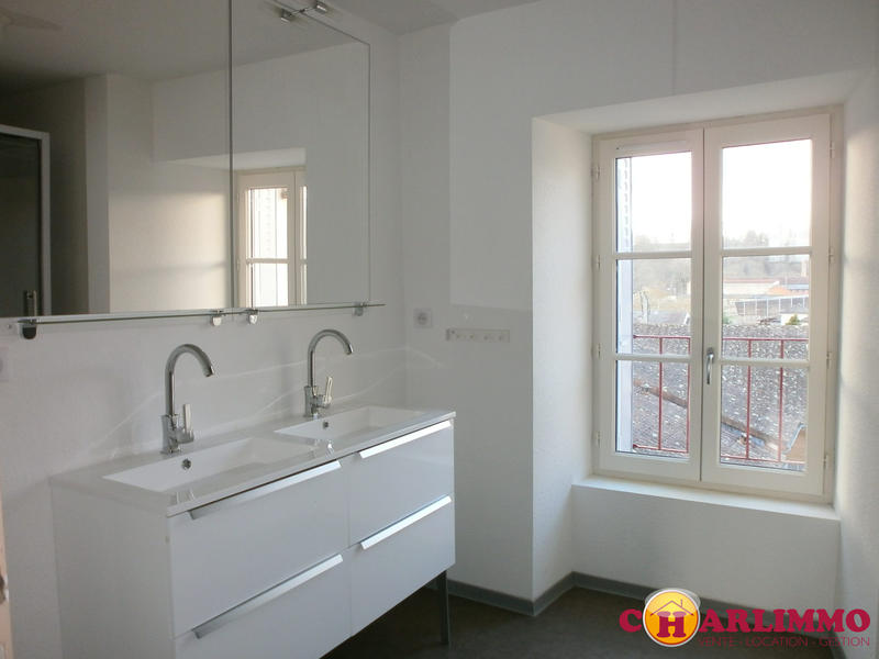 Appartement - 90 m² - 4 pièces