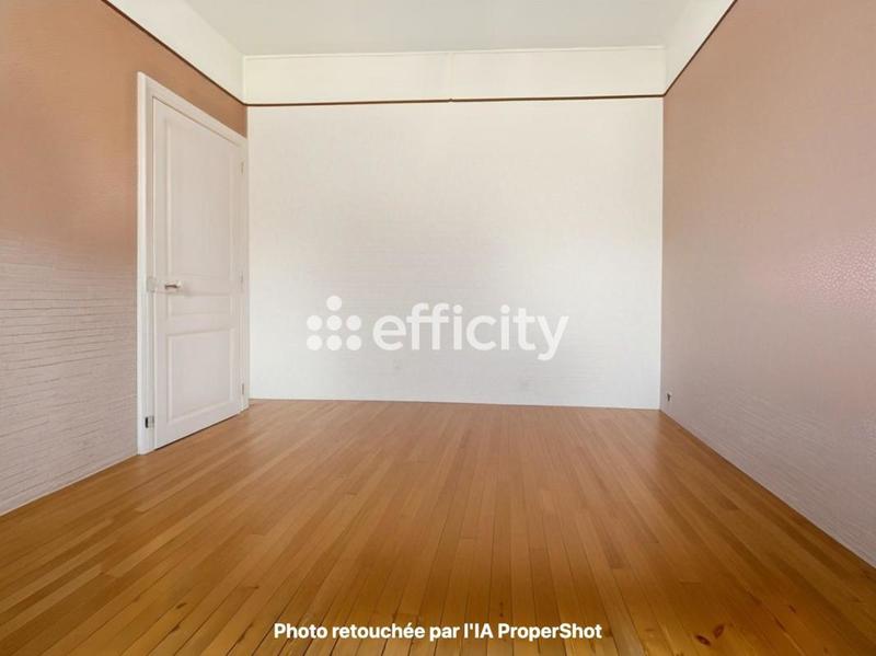 Maison - 169 m² - 7 pièces