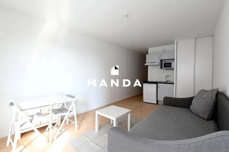 Studio - 26 m² - 1 pièce