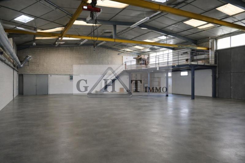 Entrepôt - 485 m²