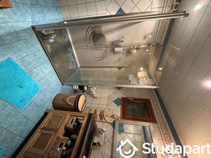 Chambre - 14 m² - 1 pièce