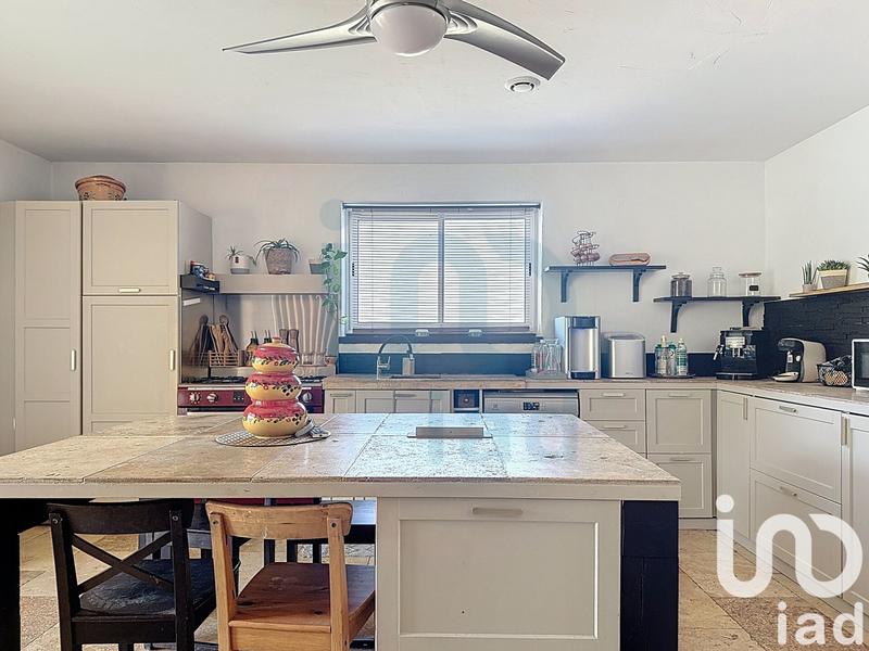 Maison - 250 m² - 10 pièces