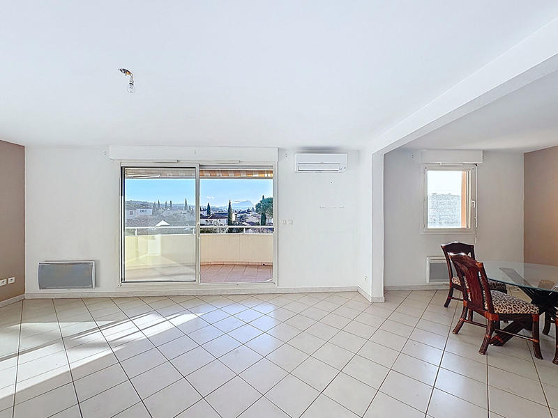 Appartement - 83 m² - 3 pièces