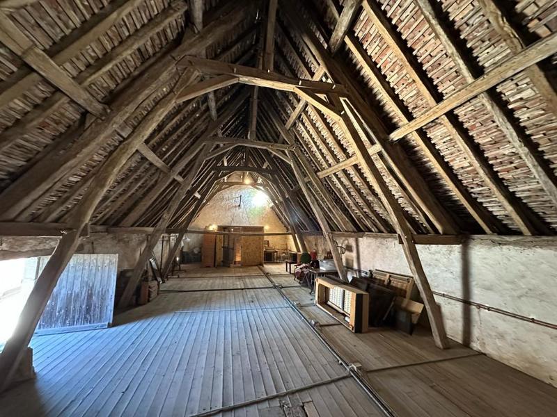 Loft - 130 m² - 1 pièce