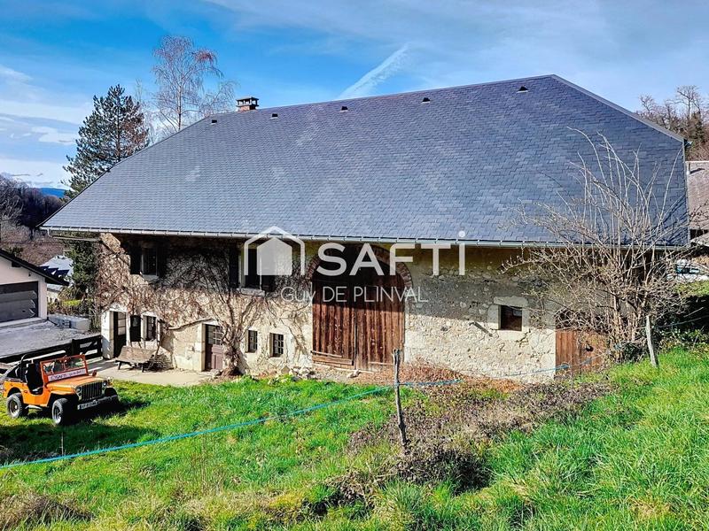 Maison - 216 m² - 9 pièces