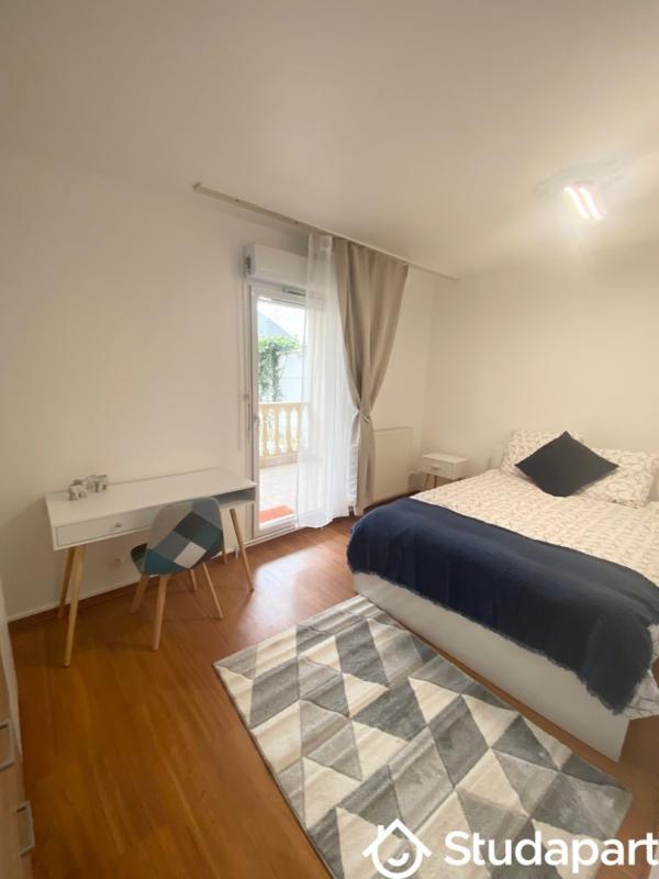 Chambre - 13 m² - 1 pièce