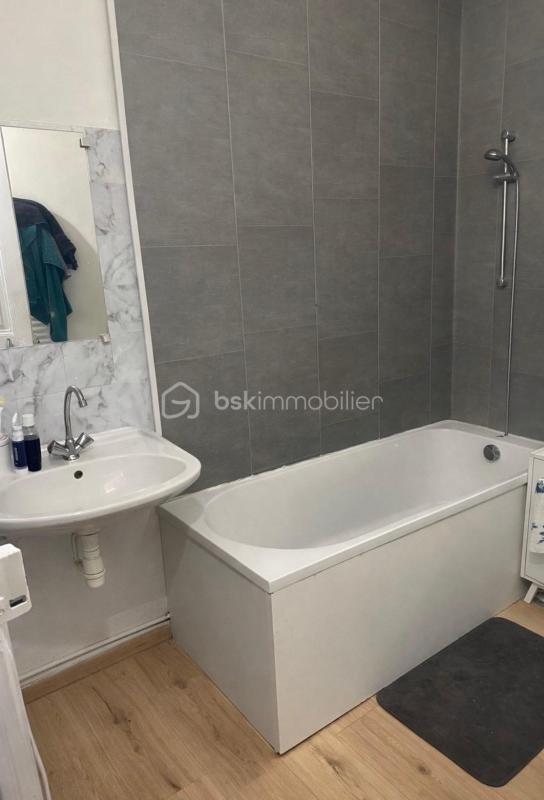 Immeuble - 209 m² - 9 pièces