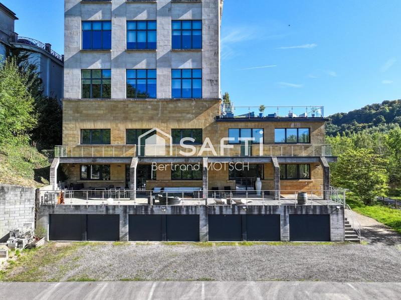 Appartement - 190 m² - 6 pièces