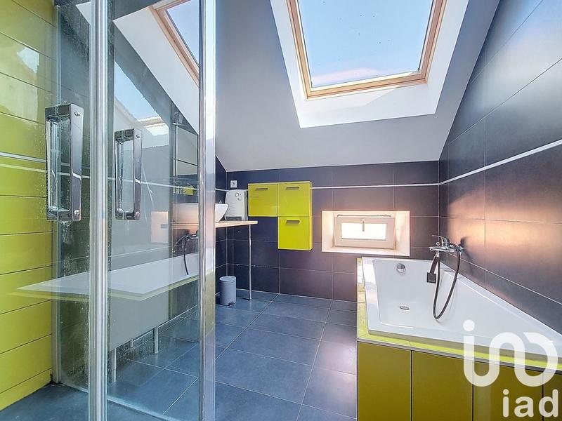 Appartement - 95 m² - 4 pièces