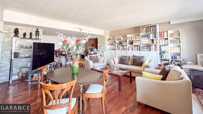 Appartement - 152 m² - 6 pièces