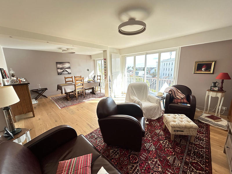 Appartement - 82 m² - 3 pièces