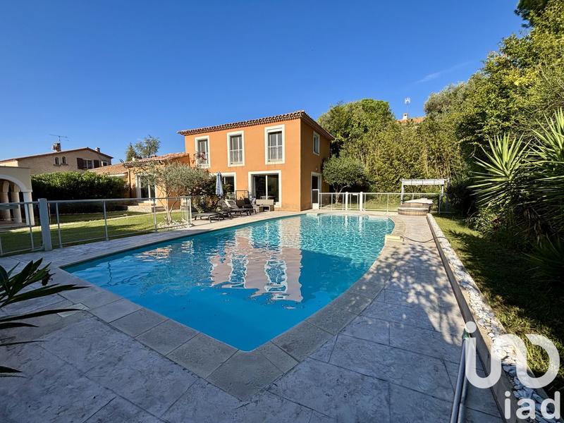 Maison - 160 m² - 5 pièces