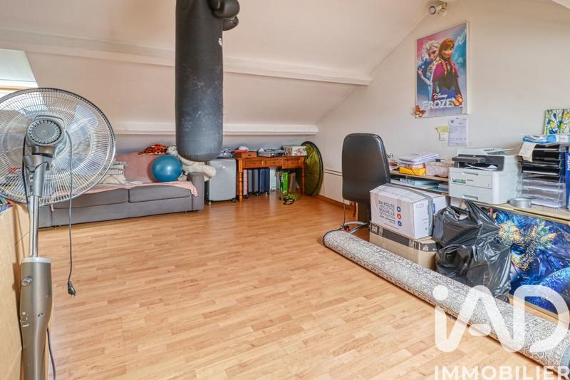 Maison - 104 m² - 5 pièces