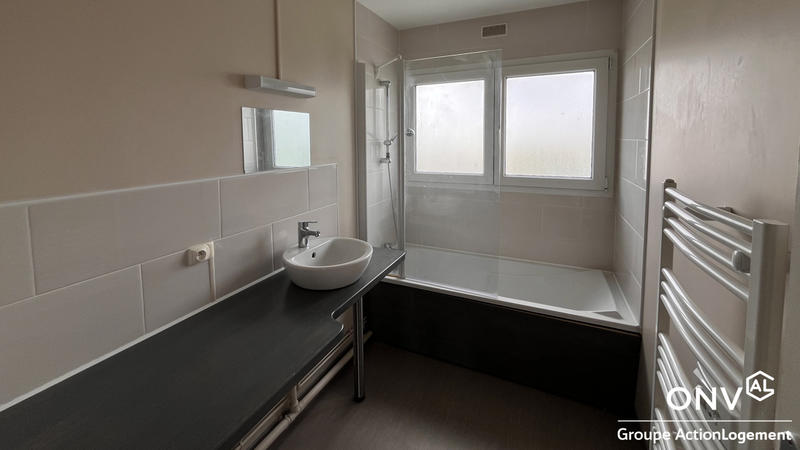 Appartement - 92 m² - 5 pièces