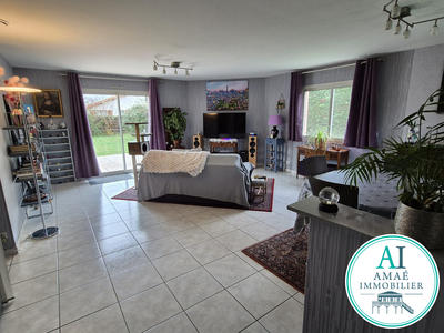 Maison - 99 m² - 4 pièces