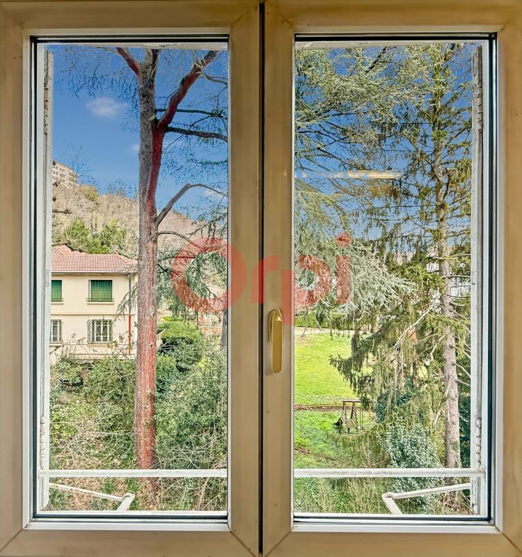 Appartement - 168 m² - 6 pièces