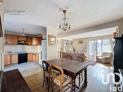 Appartement - 96 m² - 5 pièces